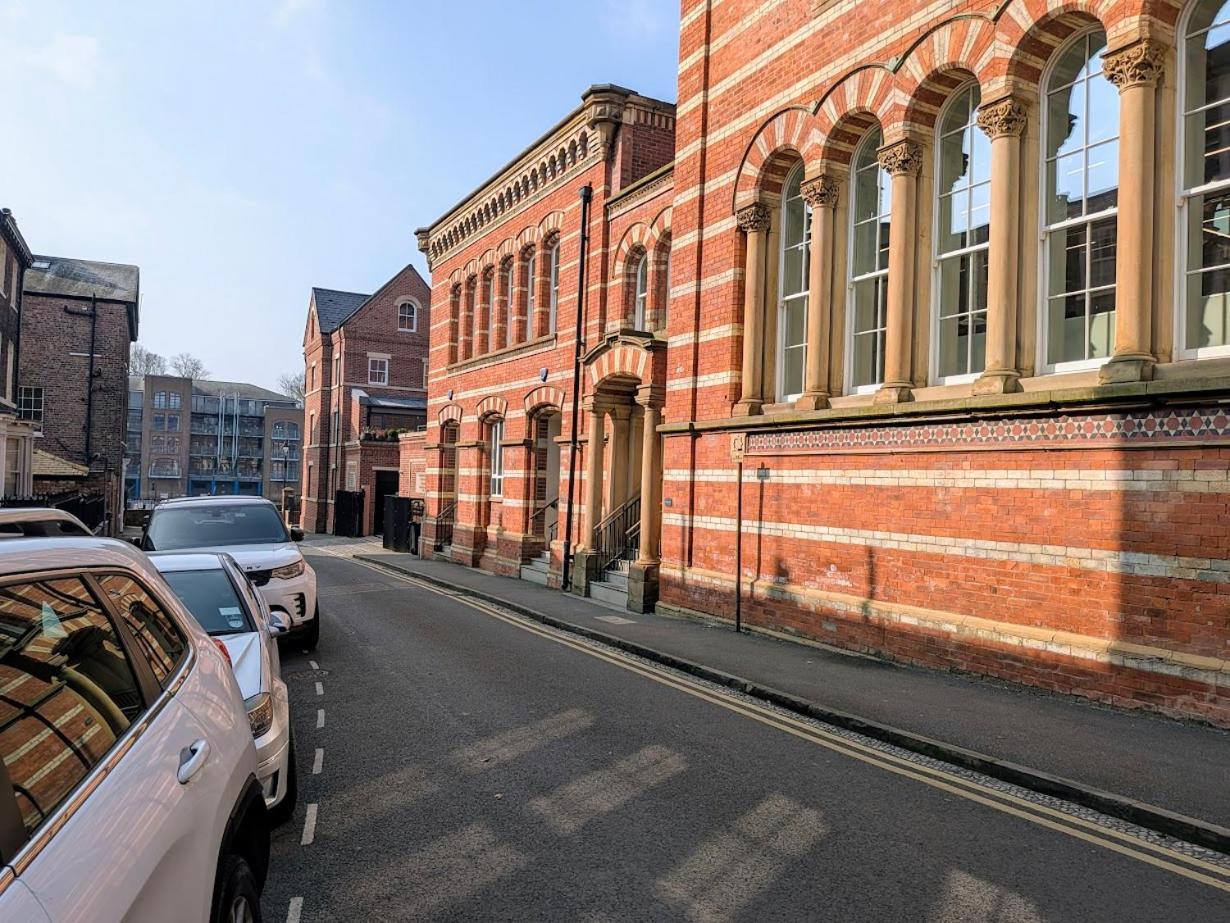 The Old Fire Station Luxury Apartment York Exterior photo